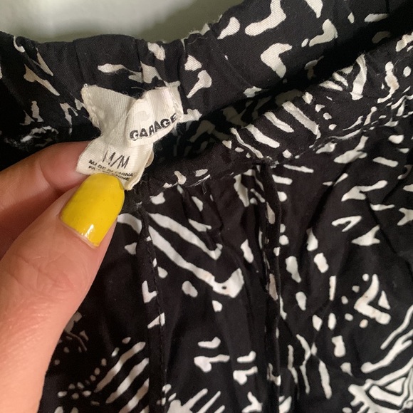 Garage shorts - Picture 2 of 6